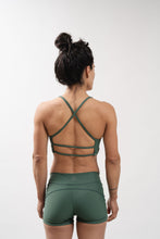 Cargar imagen en el visor de la galería, TOP MAGNOLIA