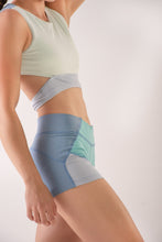 Cargar imagen en el visor de la galería, HOT PANTS CHERRY